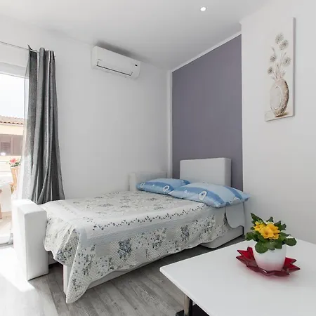 Apartament Near The Center Masrec